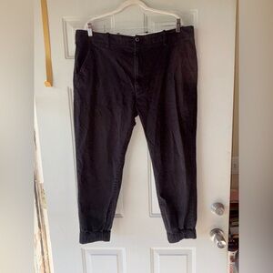 Levi’s black cotton joggers size 38